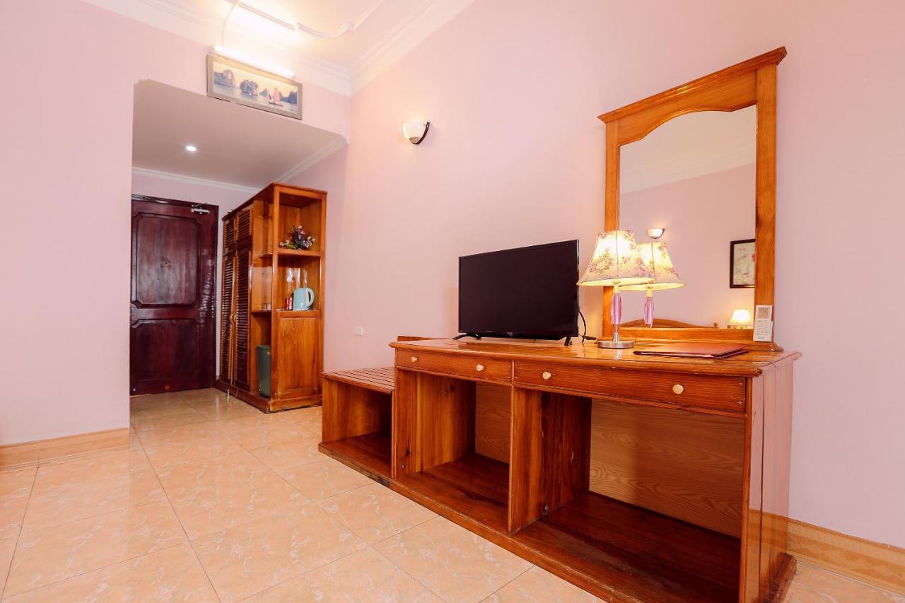 Ha Long Entity Hotel Buitenkant foto